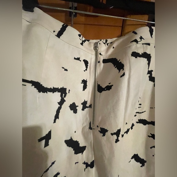 Maison Blanche new pencil skirt size 4 NWT bikercore statement cotton timeless - Picture 8 of 12